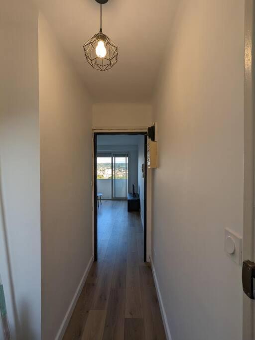 Appartment - Vue Imprenable Sur La Cite Medievale - Parking Gratuit - Climatise 卡尔卡松 外观 照片